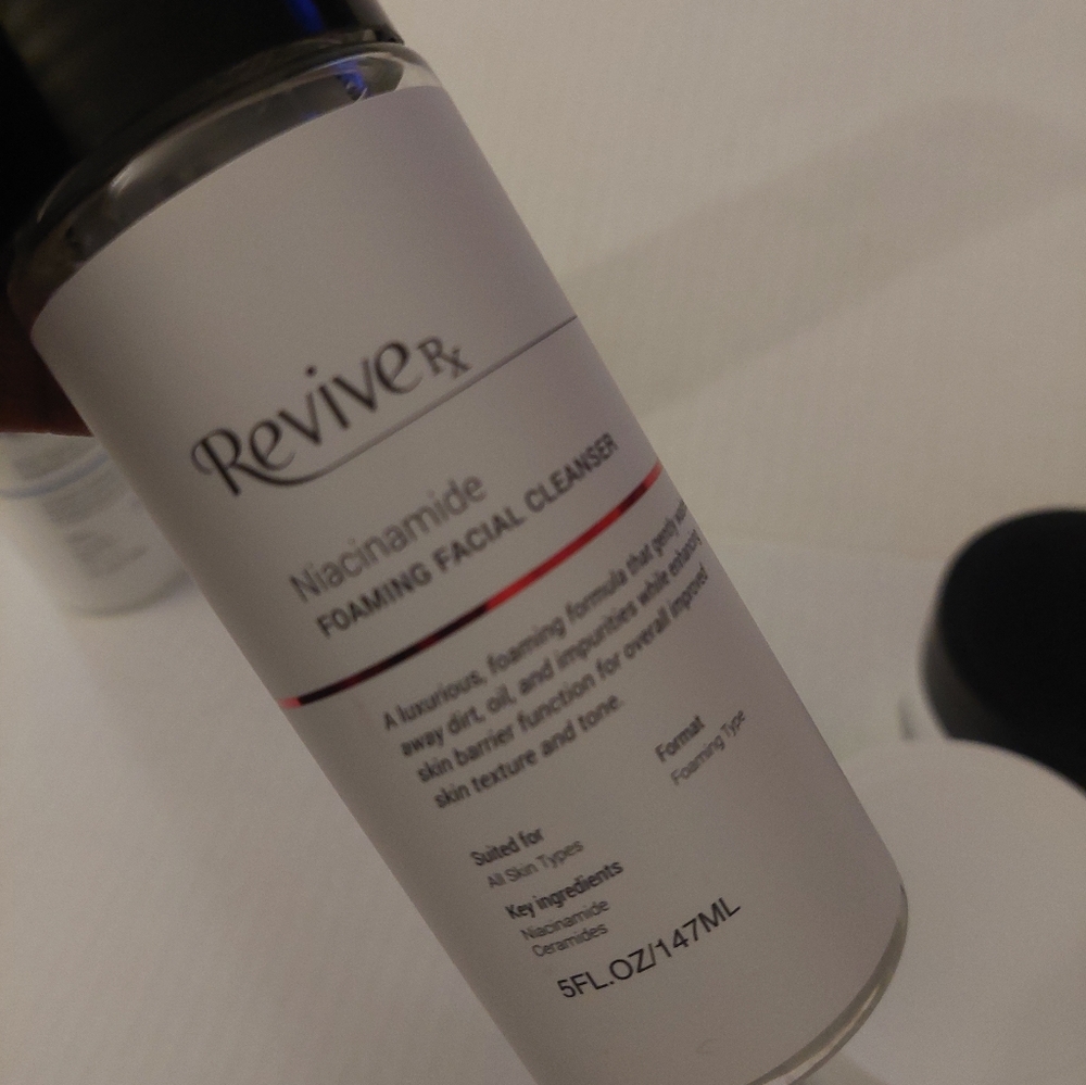 4 Pc Revive Rx Anti Aging Set Wipes Cleanser + - Picture 5 of 5